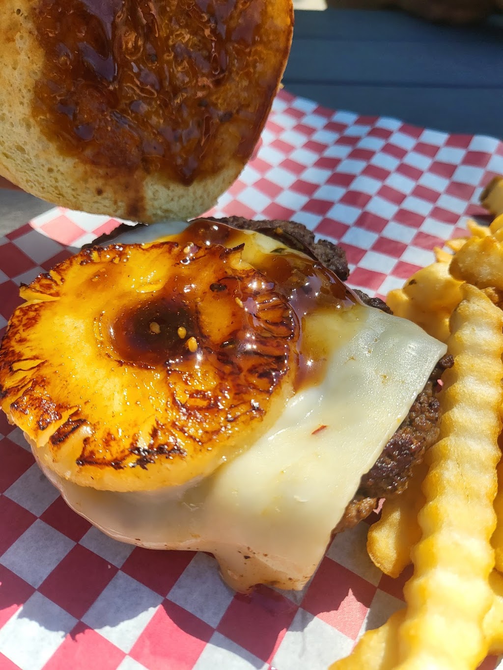 Nelsons BurgerBar | restaurant | 805 S Macomb St, Tallahassee, FL 32301, USA | 8509992012 OR +1 850-999-2012