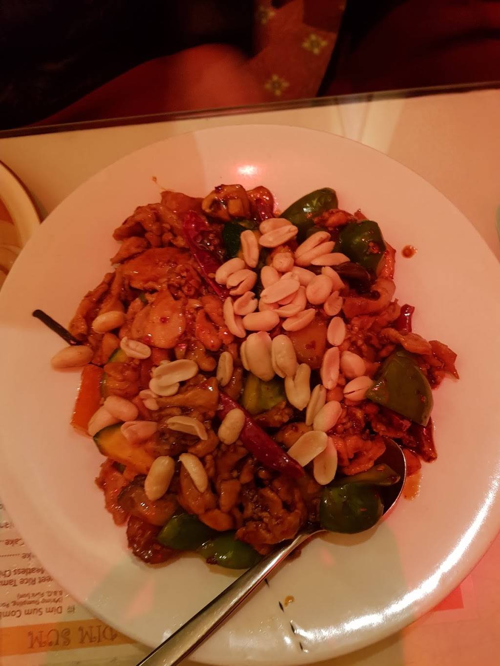 Big Lantern | restaurant | 3170 16th St, San Francisco, CA 94103, USA | 4158638100 OR +1 415-863-8100