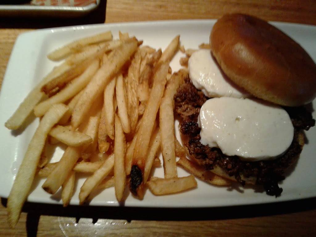 Applebees Grill + Bar | restaurant | 2656 Delaware Ave, Buffalo, NY 14216, USA | 7168769153 OR +1 716-876-9153