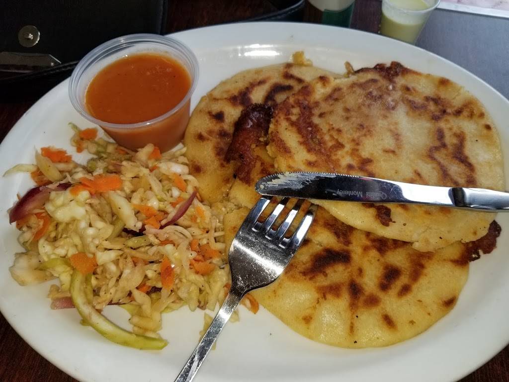 Pollo Royal | restaurant | 115 Commercial St, Lynn, MA 01905, USA | 7817809953 OR +1 781-780-9953