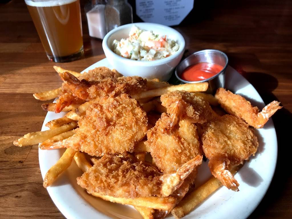 The Wig & Pen Pizza Pub | restaurant | 1220 US-6 West, Iowa City, IA 52246, USA | 3193542767 OR +1 319-354-2767