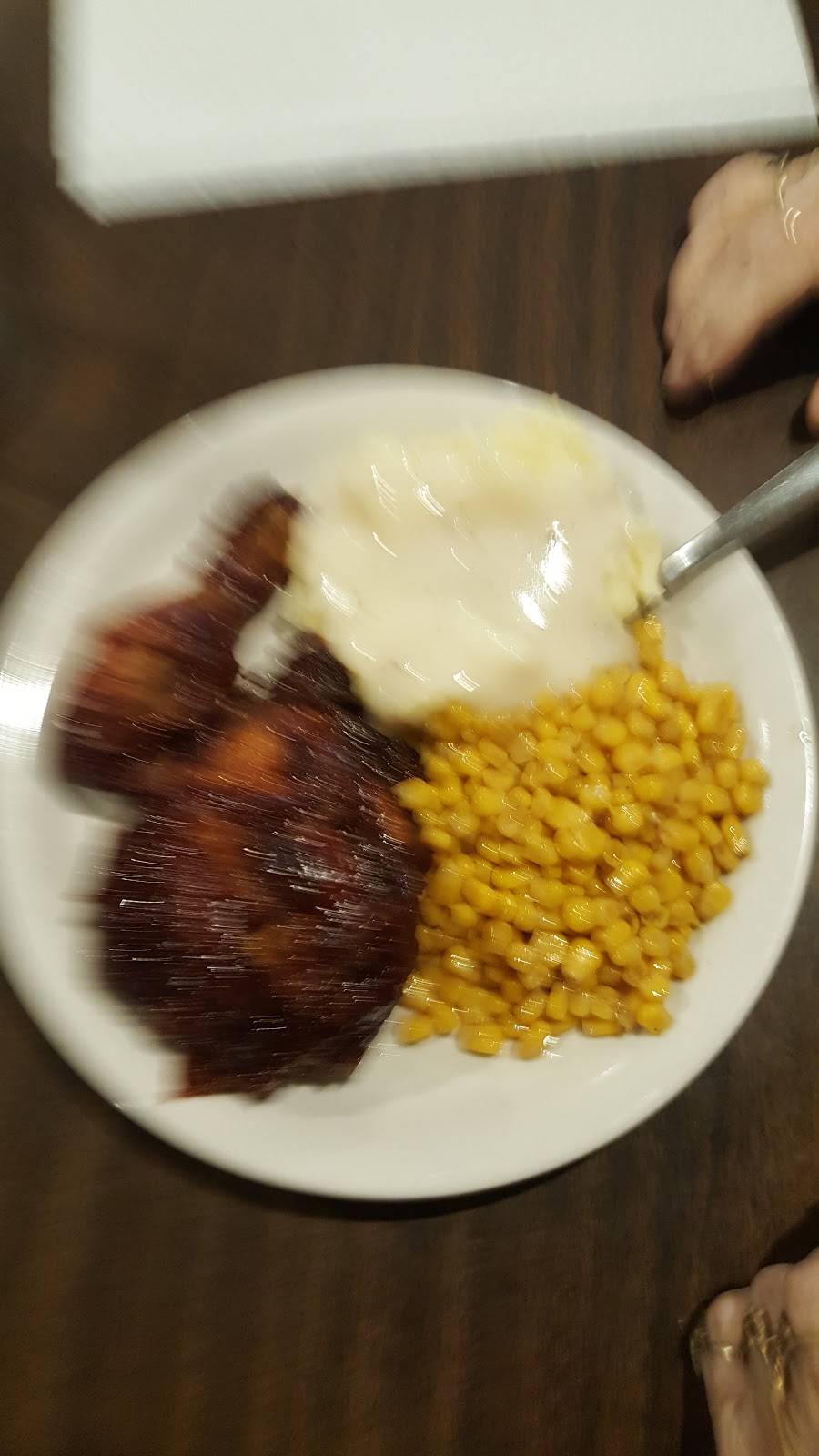 Fat Boys | restaurant | 105 E Des Moines St, Wayland, MO 63472, USA | 6607546799 OR +1 660-754-6799