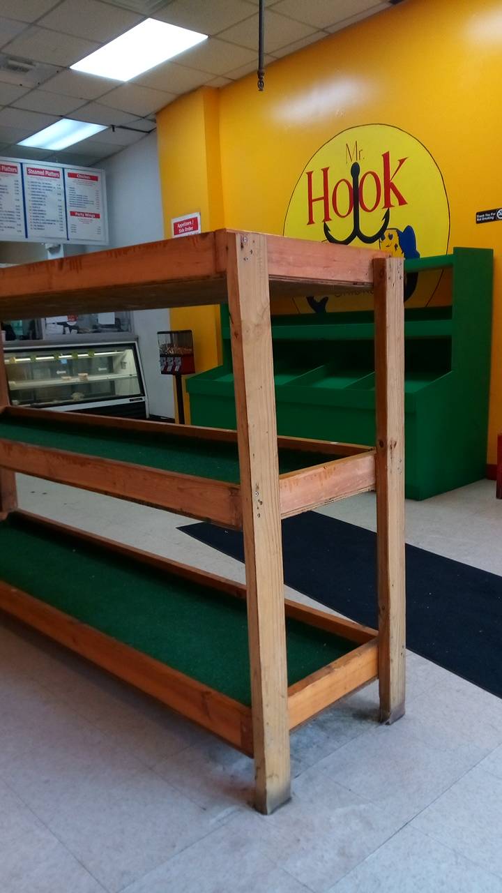 Mr Hook Fish & Chicken | restaurant | 5625 Germantown Ave, Philadelphia, PA 19144, USA | 2158484665 OR +1 215-848-4665