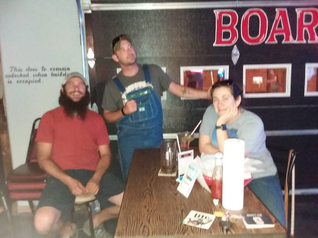 Boss Hogg’s Restaurant | restaurant | 11728 US-68 E, Benton, KY 42025, USA | 2703548116 OR +1 270-354-8116