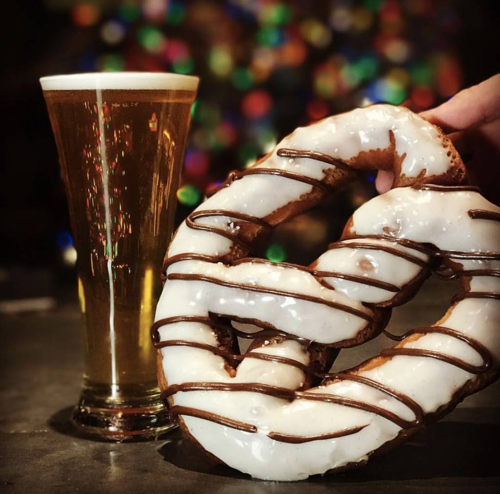 Donut Bar | restaurant | 1380 Garnet Ave, San Diego, CA 92109, USA | 8589002012 OR +1 858-900-2012