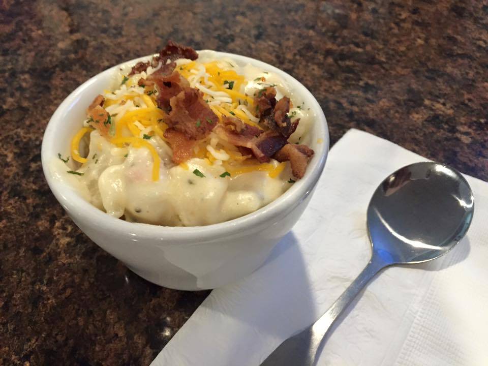 The Crazy Tuna Bar & Grille | restaurant | 203 Nanticoke Rd, Essex, MD 21221, USA | 4435599158 OR +1 443-559-9158