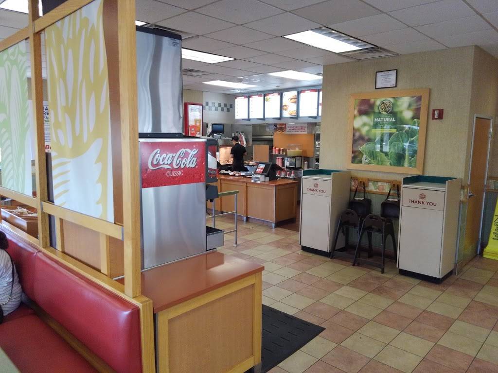 Wendys | restaurant | 1101 Riley St, Folsom, CA 95630, USA | 9169830241 OR +1 916-983-0241