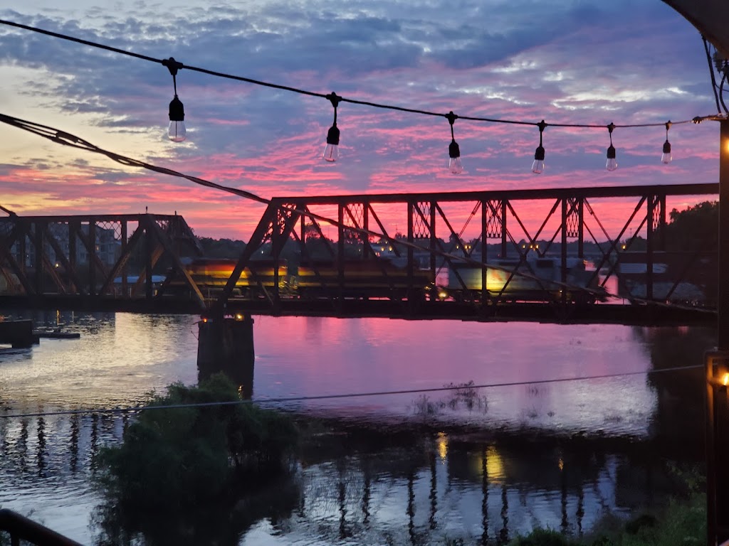 Restaurant Cotton | restaurant | 101 N Grand St, Monroe, LA 71201, USA | 3183250818 OR +1 318-325-0818