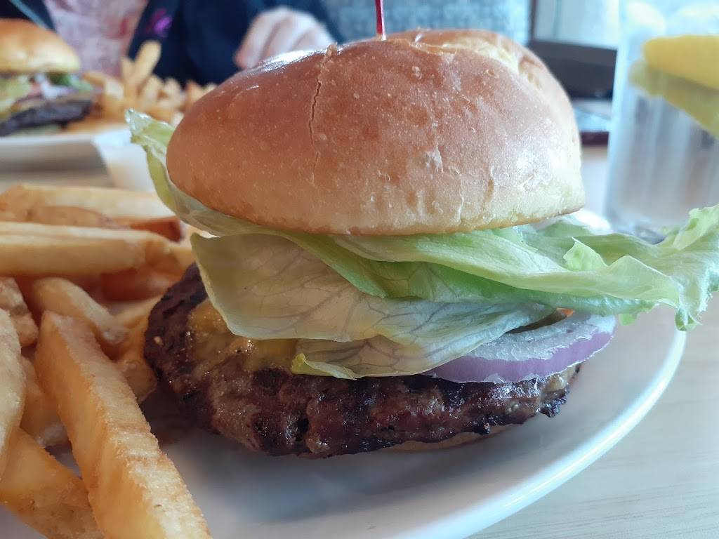 Sharis Cafe & Pies | restaurant | 1117 NW 9th St, Corvallis, OR 97330, USA | 5417548240 OR +1 541-754-8240