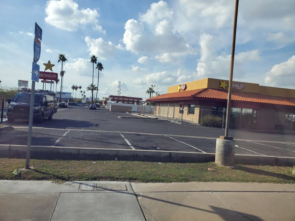 Carls Jr. | restaurant | 201 E Jefferson St, Phoenix, AZ 85004, USA | 6022581470 OR +1 602-258-1470