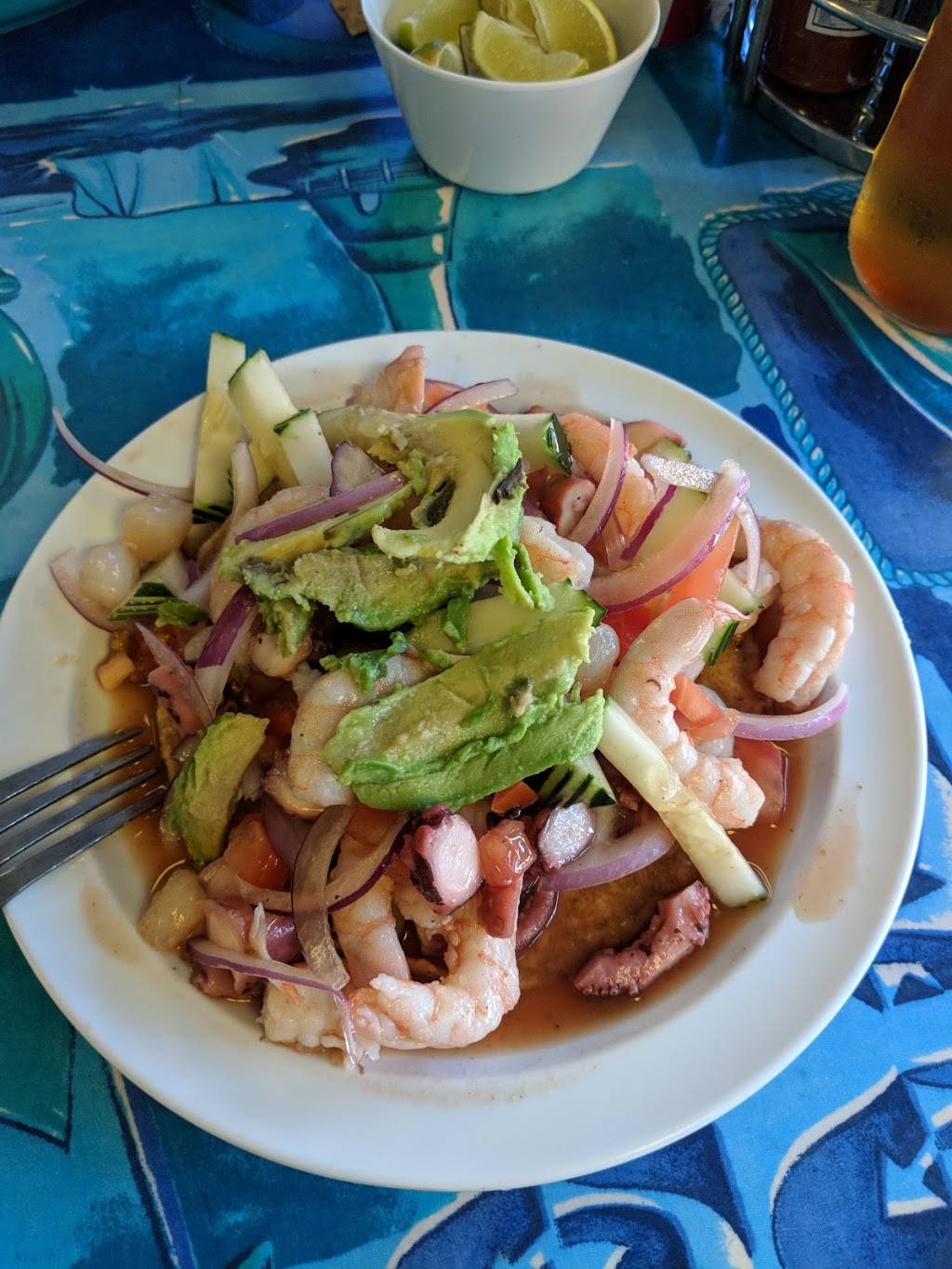 Mariscos El Titanic | restaurant | 3600 Fairmount Ave, San Diego, CA 92105, USA | 6195842894 OR +1 619-584-2894