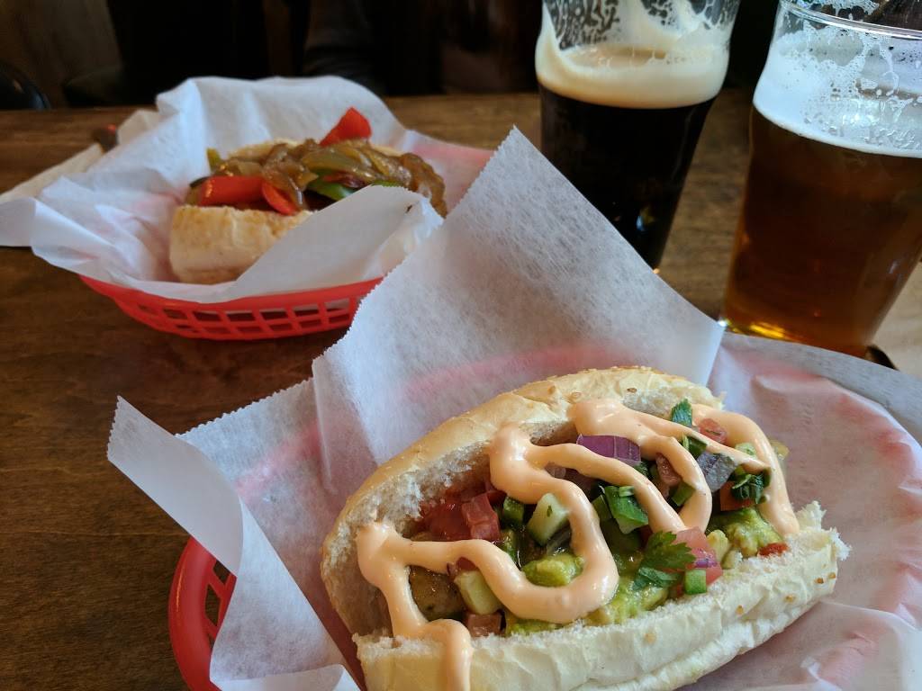 Tonys Darts Away | restaurant | 1710 W Magnolia Blvd, Burbank, CA 91506, USA | 8182531710 OR +1 818-253-1710