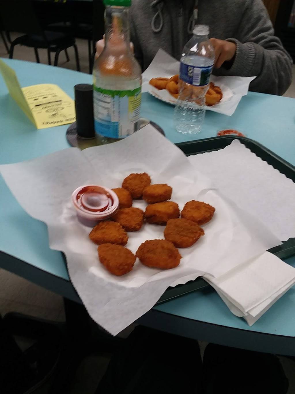 Chicken Basket | restaurant | 1336 E Gude Dr, Rockville, MD 20850, USA | 3012940233 OR +1 301-294-0233