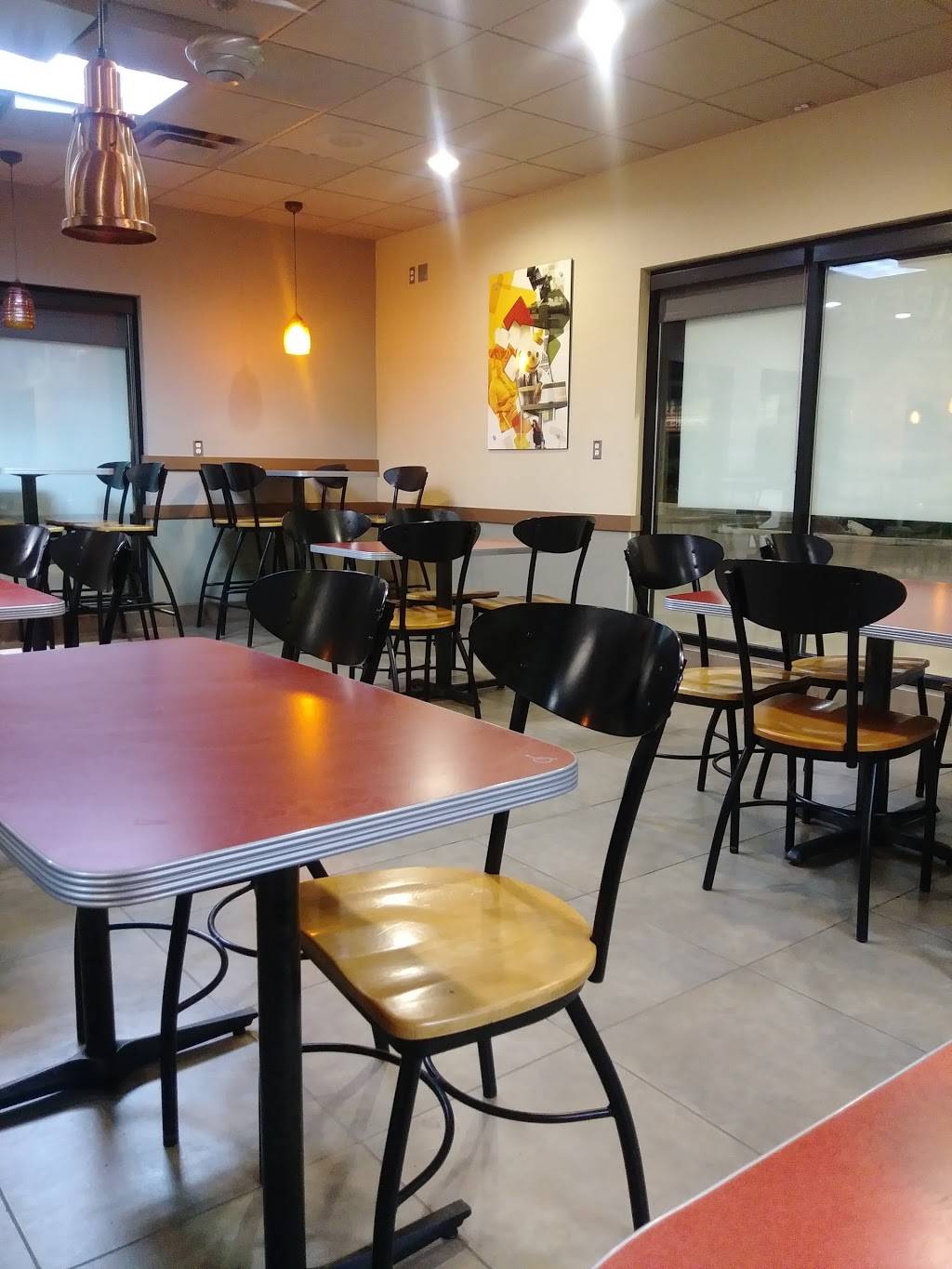 Jack in the Box | restaurant | 1510 E Rio Grande St, Victoria, TX 77901, USA | 3615748649 OR +1 361-574-8649