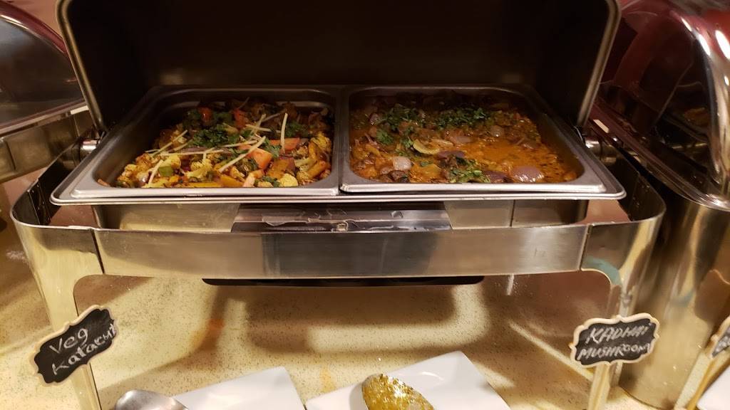 Zaika Indian Cuisine | restaurant | 14134 W Center Rd, Omaha, NE 68144, USA | 4027155051 OR +1 402-715-5051