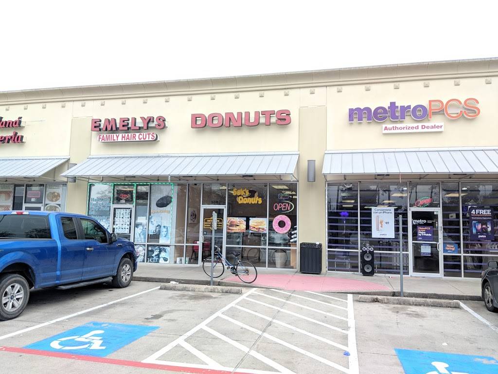 Los Gemelos Taqueria | restaurant | 22424 Imperial Valley Dr, Houston, TX 77073, USA | 2816458481 OR +1 281-645-8481