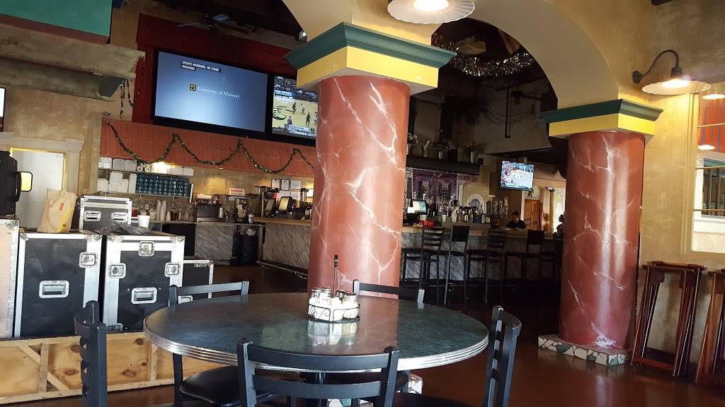 Lil Rizzos Restaurant - Osage Beach | restaurant | 929 Premium Outlets Dr, Osage Beach, MO 65065, USA | 5733021500 OR +1 573-302-1500