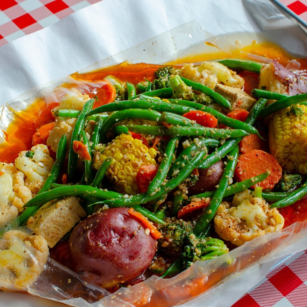 Lowcountry Milwaukee | restaurant | 1114 N Water St, Milwaukee, WI 53202, USA | 4142520015 OR +1 414-252-0015