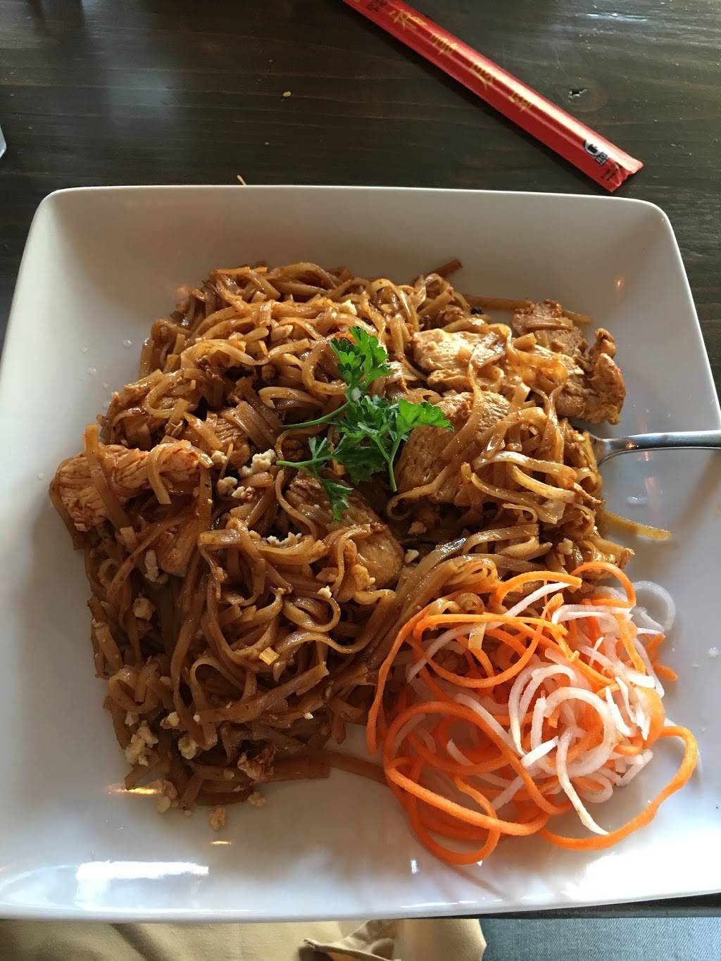Thai Avenue Kitchen and Bar | restaurant | 552 Farmington Ave, Bristol, CT 06010, USA | 8608458240 OR +1 860-845-8240