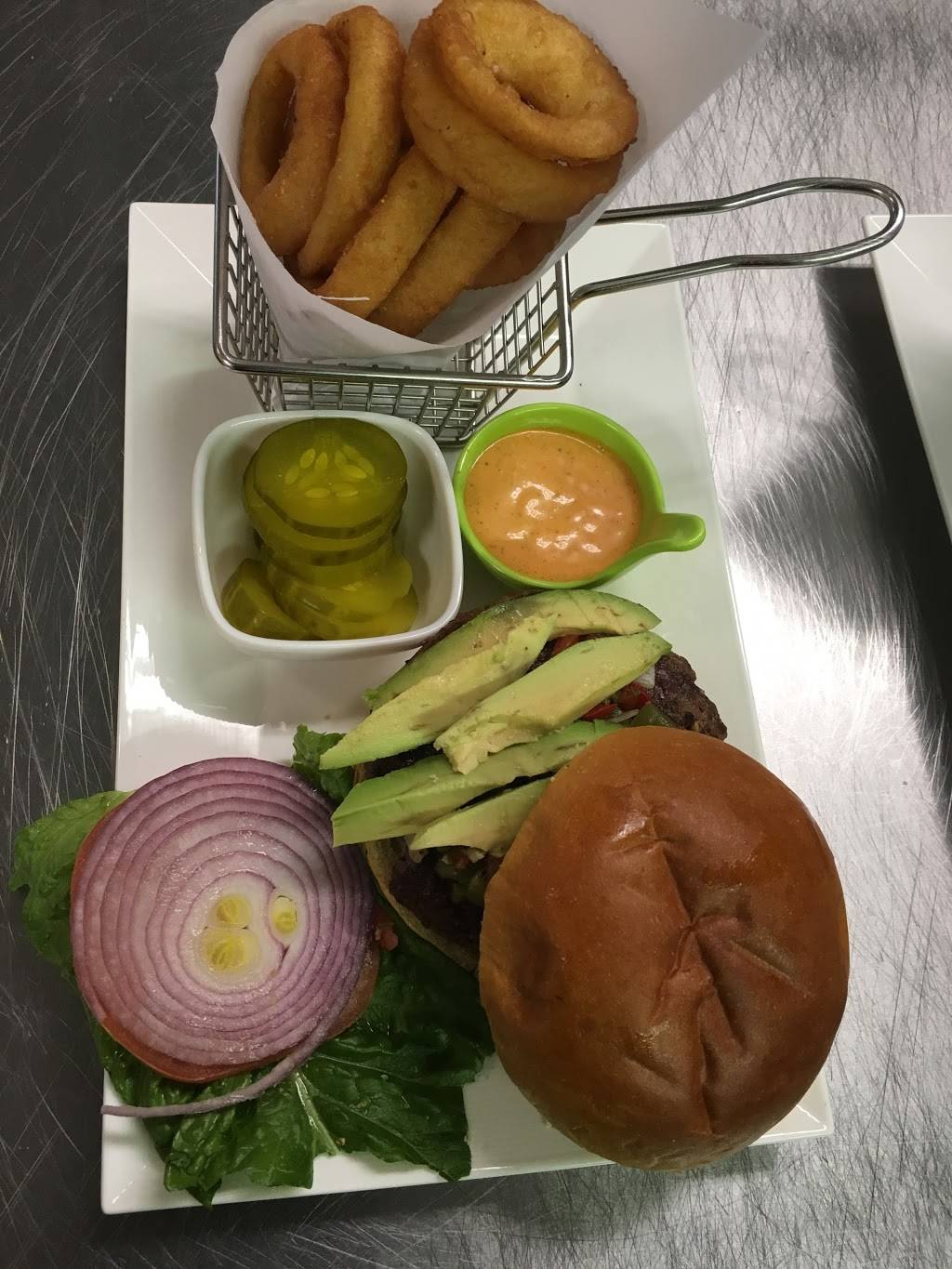 Cheers Grill & Bar | restaurant | 206 W Old Country Rd, Hicksville, NY 11801, USA | 5162619699 OR +1 516-261-9699