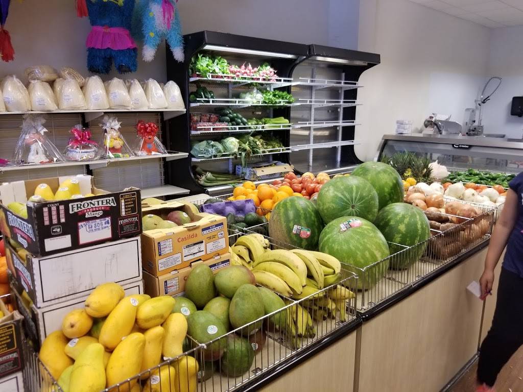 Mercado Latino Don Toro | restaurant | 15 Weems Ln, Winchester, VA 22601, USA | 5403233938 OR +1 540-323-3938