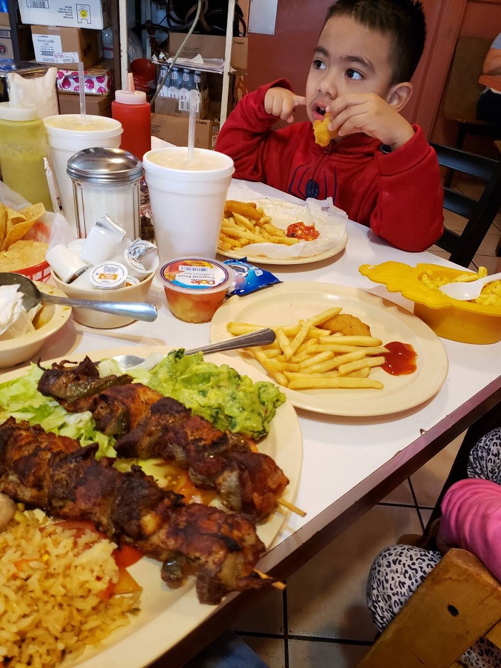 Casa de Leon | restaurant | 9217 Long Point Rd, Houston, TX 77055, USA | 7134611955 OR +1 713-461-1955