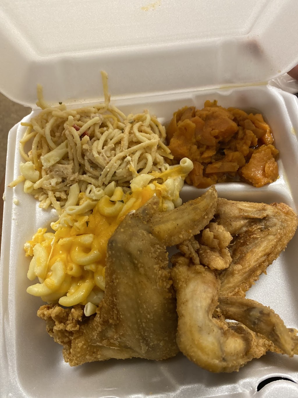 Lotsa BBQ N Bakery LLC | restaurant | 921 W Commerce St, Dallas, TX 75208, USA | 2144304622 OR +1 214-430-4622