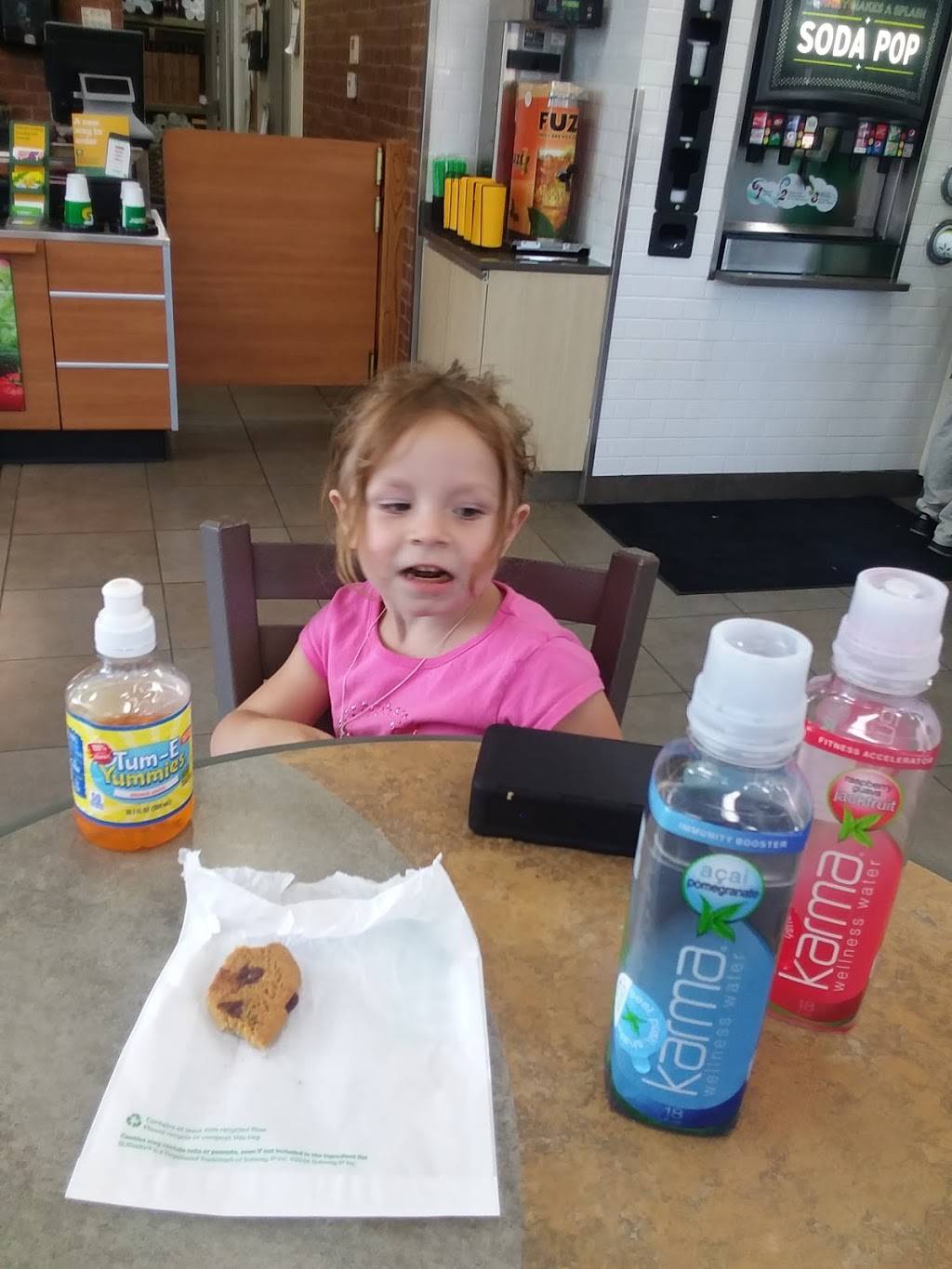 Subway | restaurant | 400 W Main St, Middleville, MI 49333, USA | 2697952961 OR +1 269-795-2961