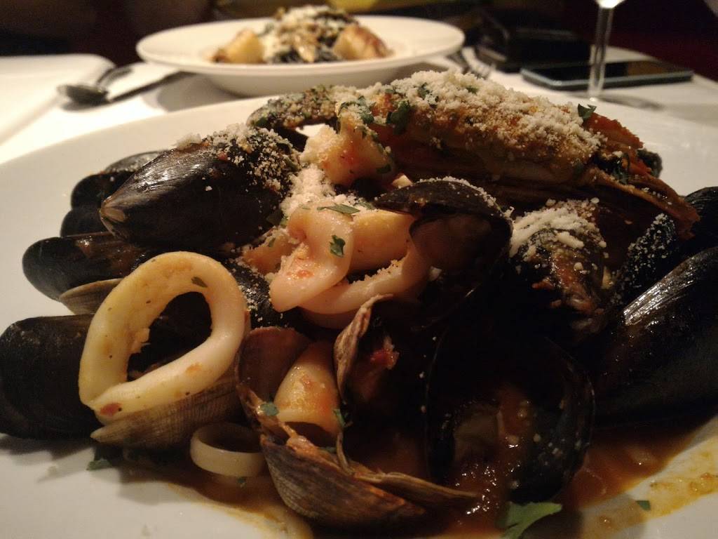 Francescas Italian Kitchen | restaurant | 31165 Temecula Pkwy, Temecula, CA 92592, USA | 9513033300 OR +1 951-303-3300