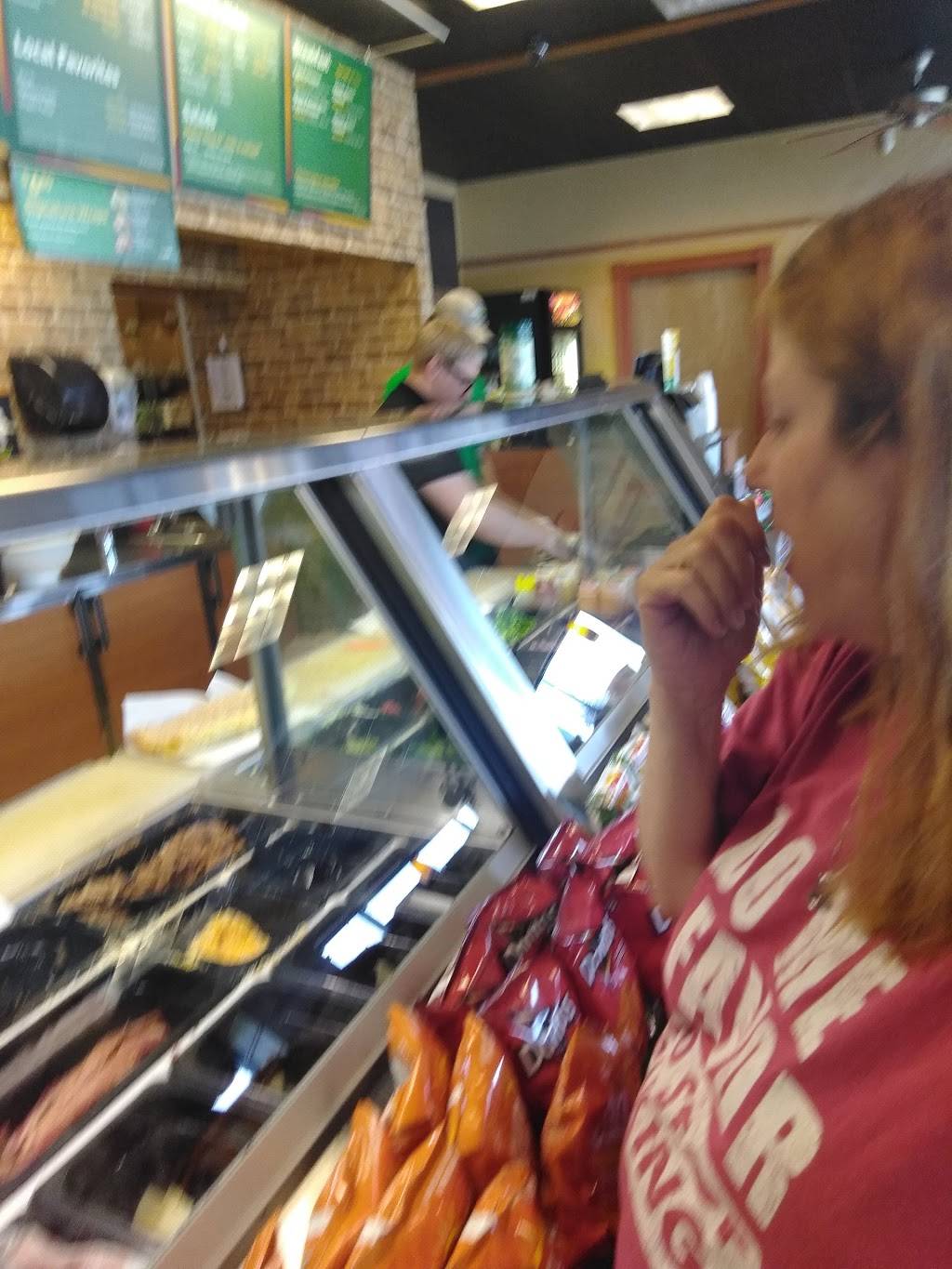 Subway | restaurant | 600 Columbia Turnpike, East Greenbush, NY 12061, USA | 5184775895 OR +1 518-477-5895