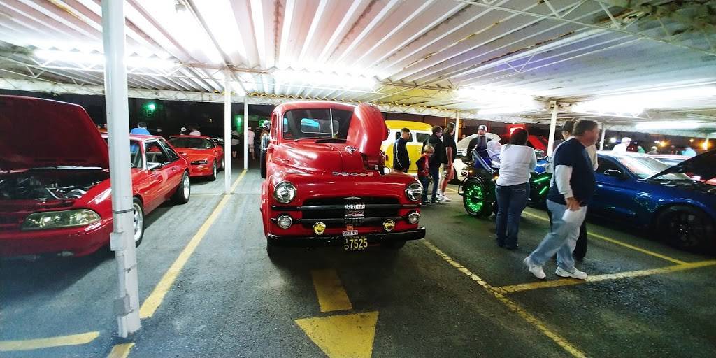 Snapkas Drive Inn | restaurant | 4760 Leopard St, Corpus Christi, TX 78408, USA | 3618832272 OR +1 361-883-2272