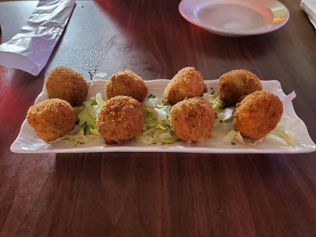 Jack Dempseys Restaurant | restaurant | 738 Poland Ave, New Orleans, LA 70117, USA | 5049439914 OR +1 504-943-9914