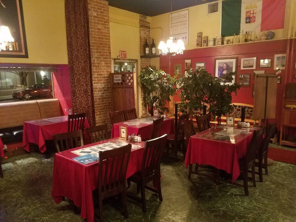 Little Italys Trattoria | night club | 901 Washington St, Vancouver, WA 98660, USA | 3607372363 OR +1 360-737-2363