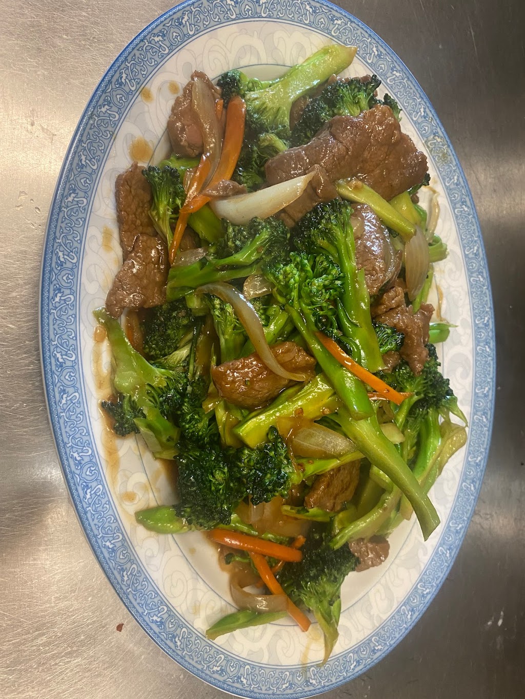 Silver Dragon | restaurant | 1011 Spring St, Medford, OR 97504, USA | 5417766793 OR +1 541-776-6793