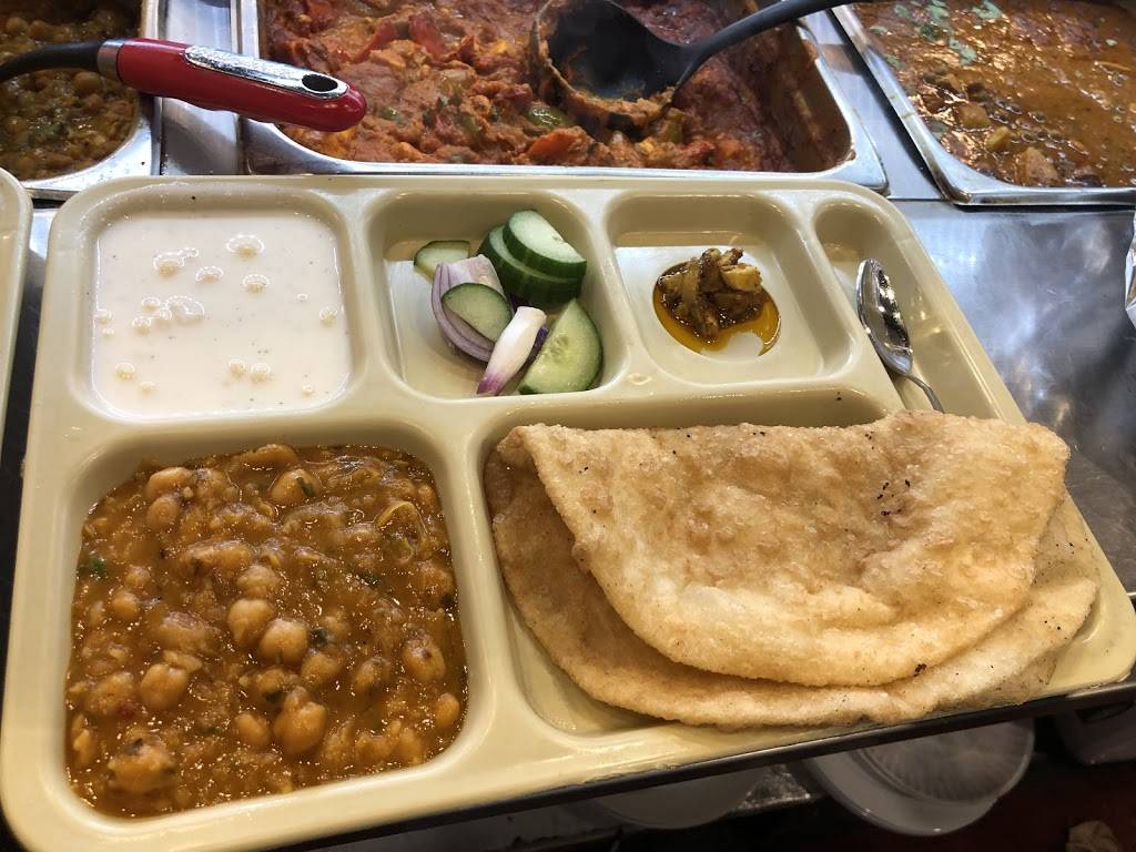 Standard Sweets & Restaurant | restaurant | 200 County Ct Blvd, Brampton, ON L6W 4K7, Canada | 9054500306 OR +1 905-450-0306