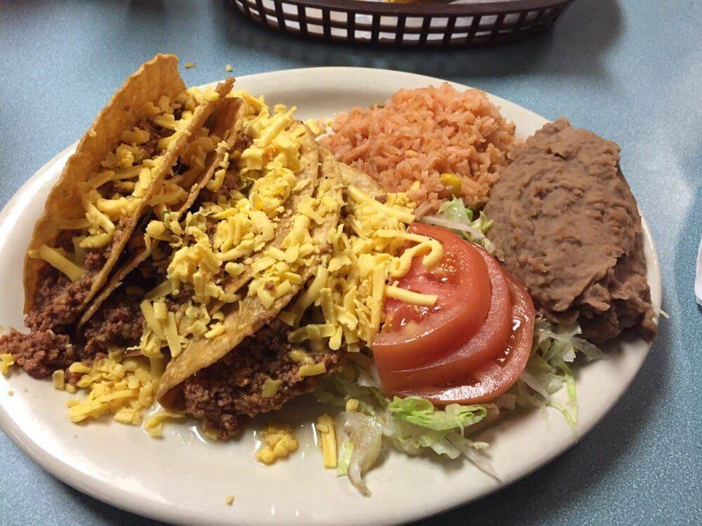 Taqueria Fiesta Charra | restaurant | 318 Enrique M. Barrera Pkwy, San Antonio, TX 78237, USA | 2103064991 OR +1 210-306-4991