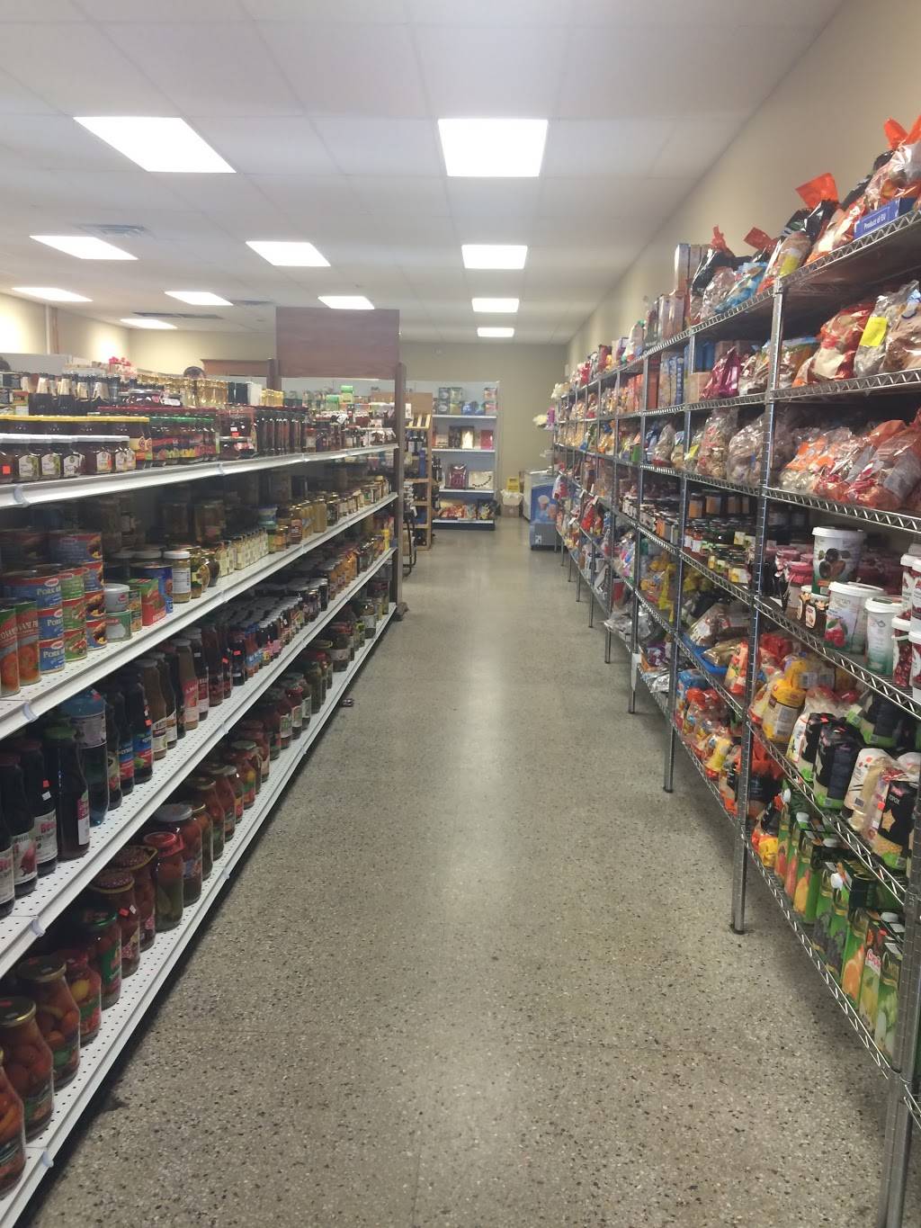 Troika Gastronom and Restaurant | restaurant | 169 Hillwood Ave, Falls Church, VA 22046, USA | 7032413777 OR +1 703-241-3777