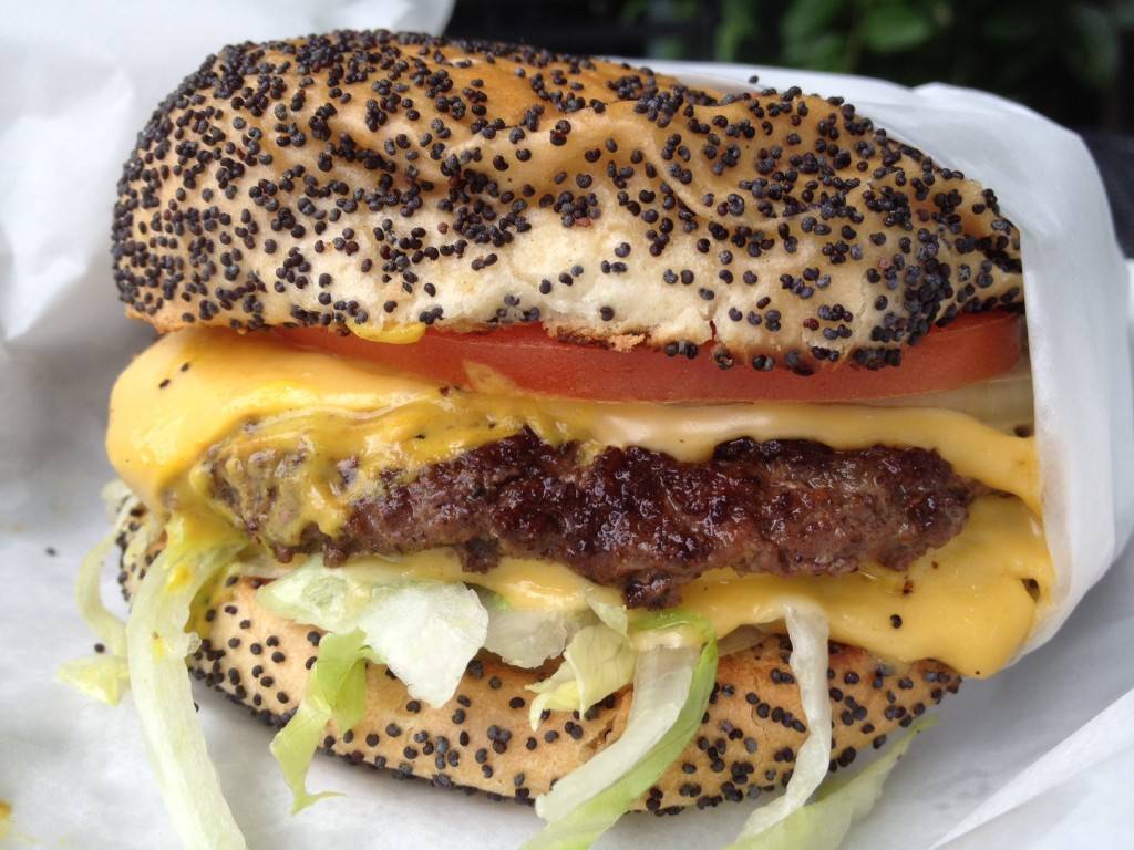 Jakes Burgers and Beer | restaurant | 515 Main St, Fort Worth, TX 76102, USA | 8173325253 OR +1 817-332-5253