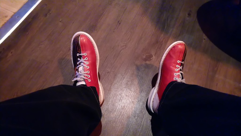 Bowlero Pasadena | restaurant | 3545 E Foothill Blvd, Pasadena, CA 91107, USA | 6263518858 OR +1 626-351-8858