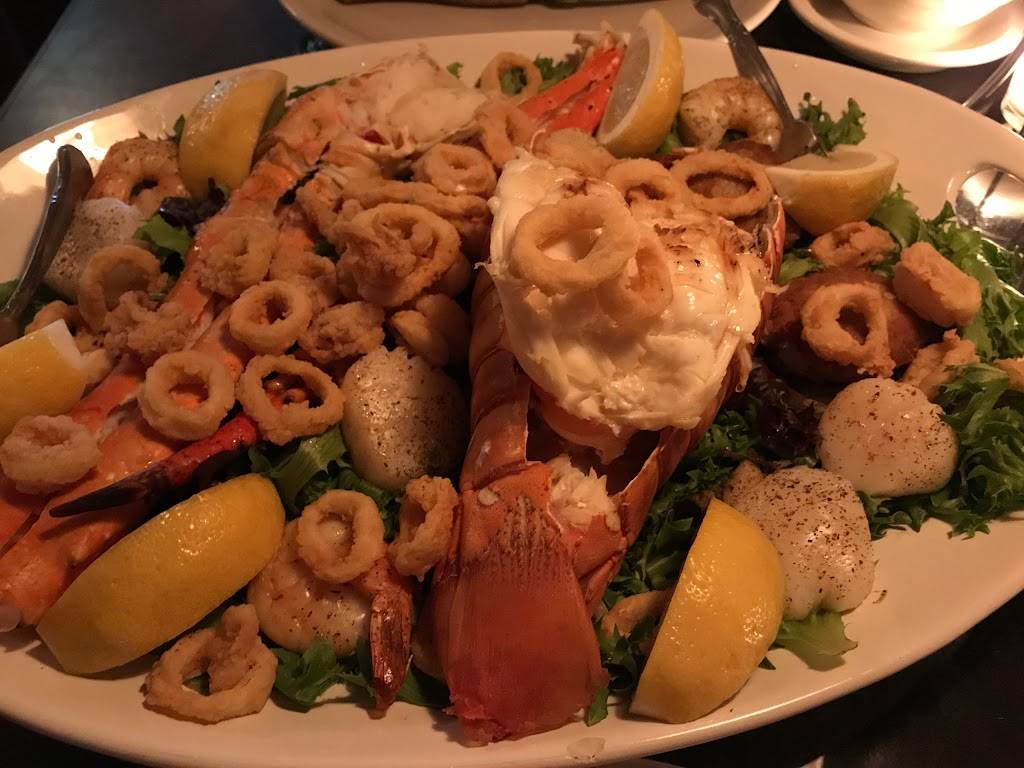 Brandys | restaurant | 1519 Water St, Peru, IL 61354, USA | 8152201744 OR +1 815-220-1744