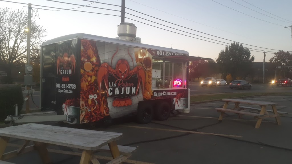 AJS Rajun Cajun | restaurant | 380 Harkrider St, Conway, AR 72032, USA | 5015515739 OR +1 501-551-5739