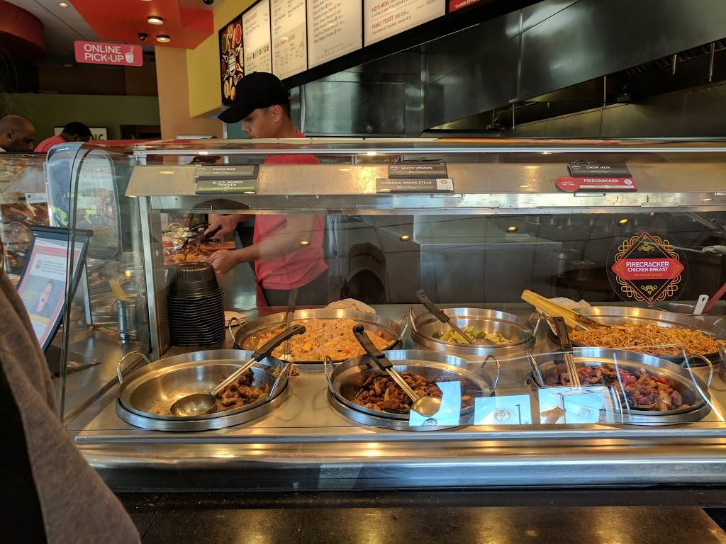 Panda Express | meal takeaway | 9330 6 Mile Cypress Pkwy, Fort Myers, FL 33912, USA | 2399390472 OR +1 239-939-0472