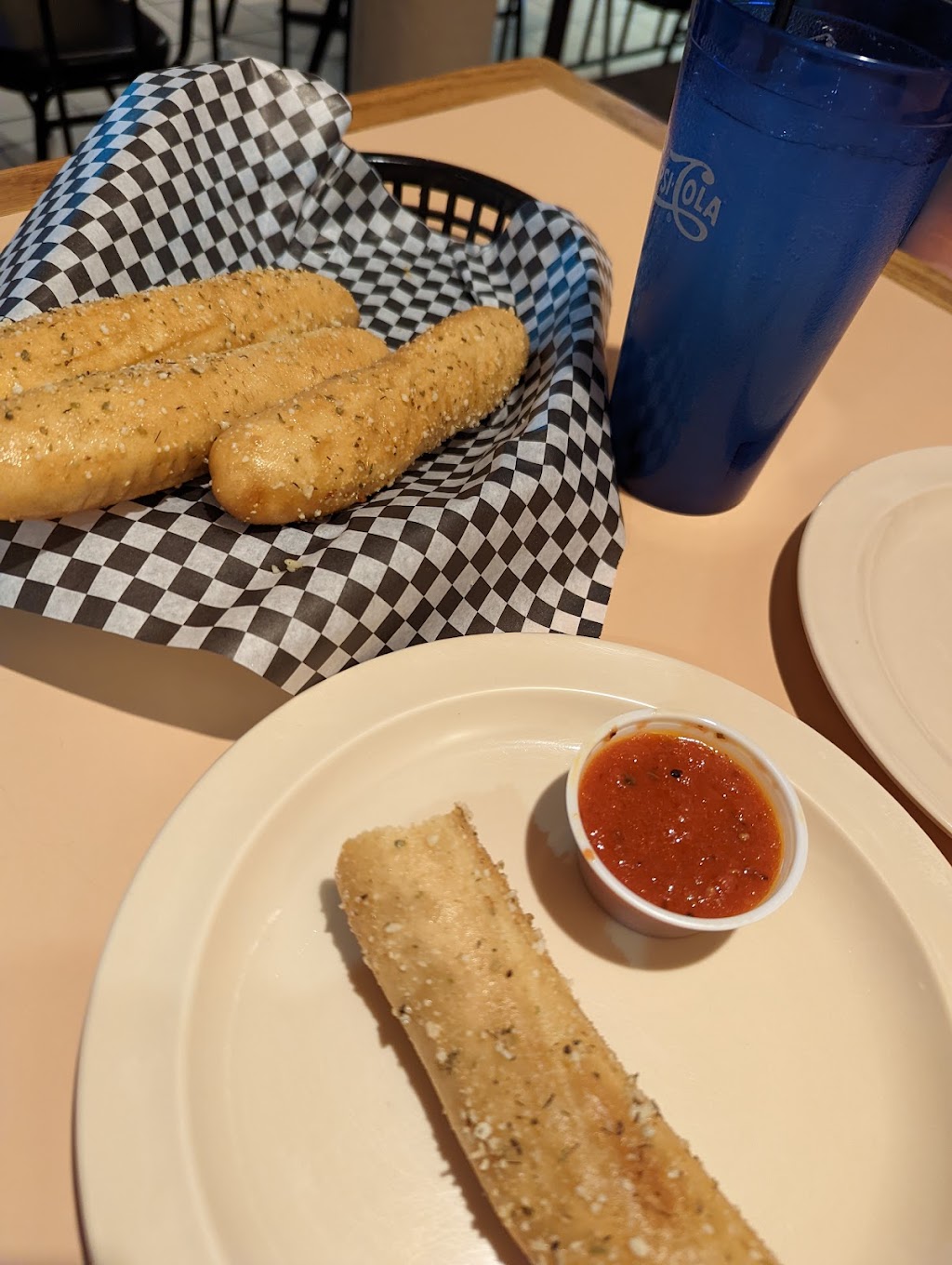 Goobs Pizza | restaurant | 211 S Mountain Ave, Springerville, AZ 85938, USA | 9283331502 OR +1 928-333-1502