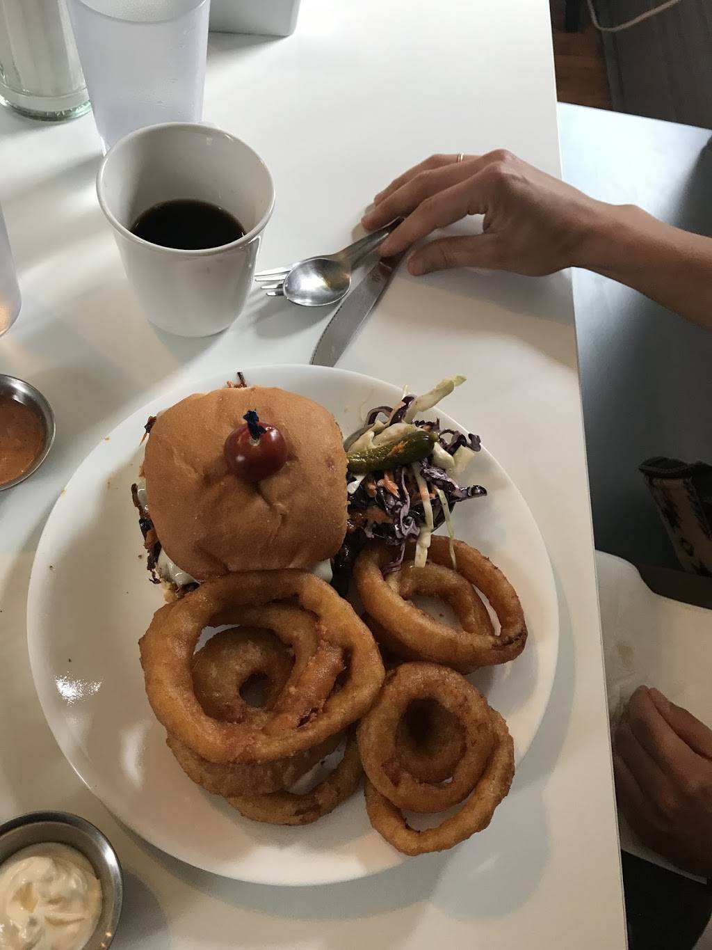 Tinas Homemade Cooking | restaurant | 90 Trafalgar Rd N, Hillsburgh, ON N0B 1Z0, Canada | 5198555837 OR +1 519-855-5837