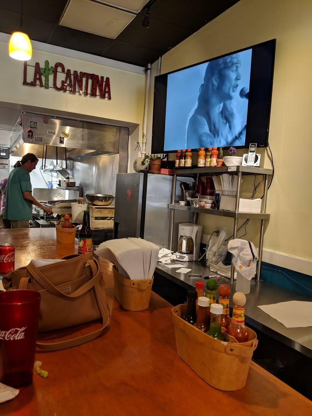 Capricho | restaurant | 215-A Princess St, Wilmington, NC 28401, USA | 9107651167 OR +1 910-765-1167