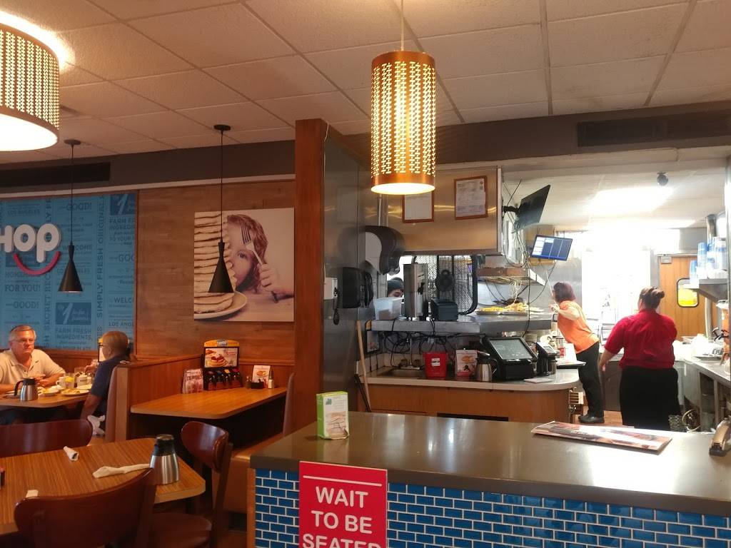 IHOP | restaurant | 3427 US Hwy 98 N, Lakeland, FL 33809, USA | 8638585299 OR +1 863-858-5299