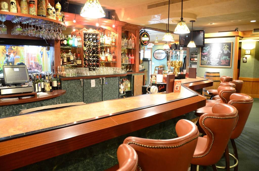 Marks East Side | restaurant | 1405 E Wisconsin Ave, Appleton, WI 54911, USA | 9207333600 OR +1 920-733-3600