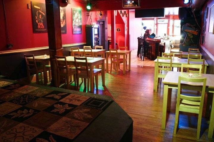 The Smiling Moose | restaurant | 1306 E Carson St, Pittsburgh, PA 15203, USA | 4124314668 OR +1 412-431-4668