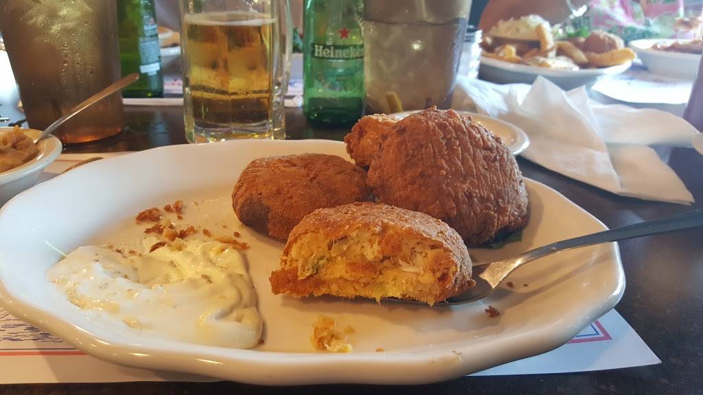 Cedar River Seafood | restaurant | 804 US-41, Inverness, FL 34450, USA | 3523412278 OR +1 352-341-2278