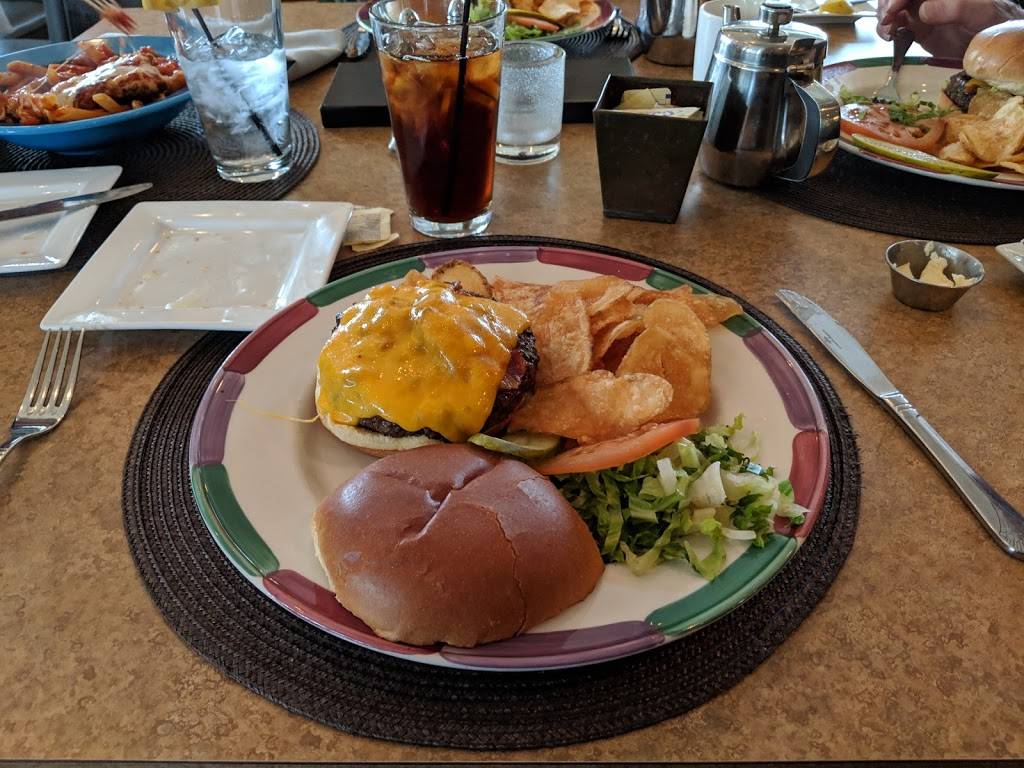 Saras Place By Gavis Restaurant | night club | 1501 Chagrin River Rd, Gates Mills, OH 44040, USA | 4404231000 OR +1 440-423-1000